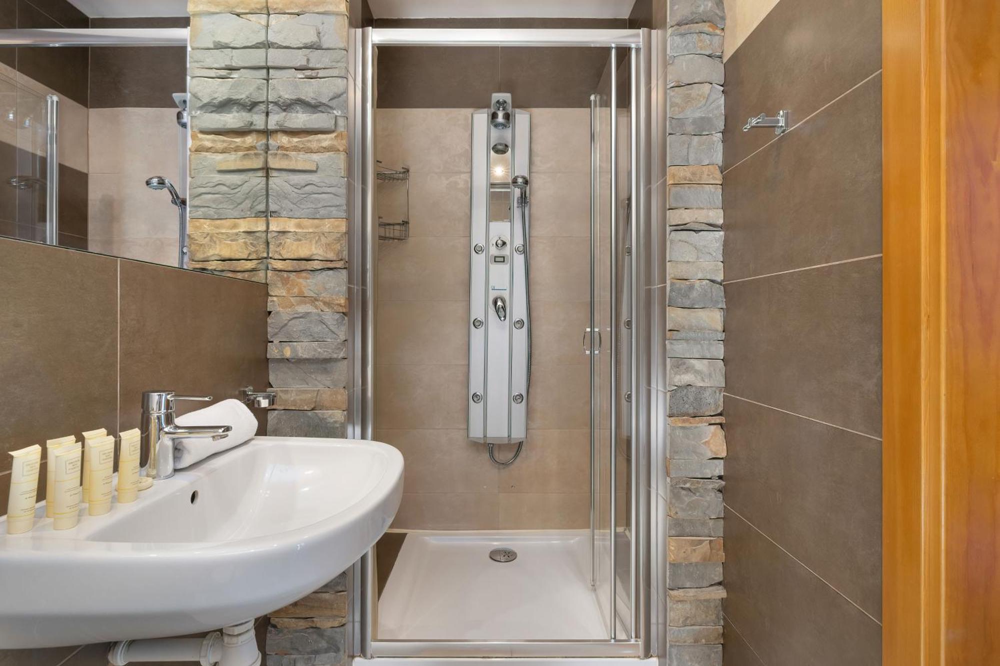 Przestronne Apartamenty W Zakopanem Z Trzema Sypialniami I Parkingiem By Noclegi Renters Εξωτερικό φωτογραφία